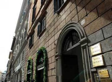 Hotel Nuova Monaco *